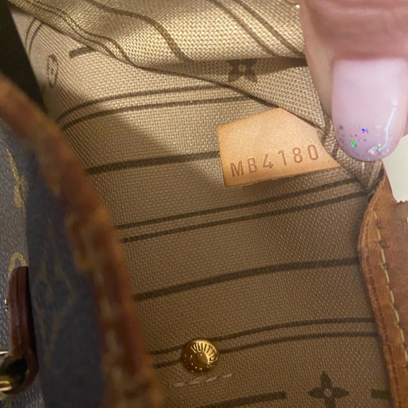 Louis Vuitton Neverfull MM MB4180 - Picture 15 of 15